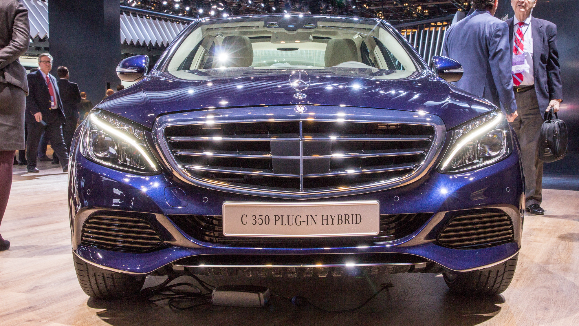 2016 Mercedes-Benz C350 Plug-In Hybrid live photos, 2015 Detroit Auto Show