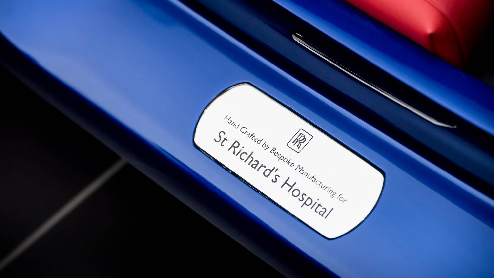 Rolls-Royce Motor Cars produces SRH hospital car for children