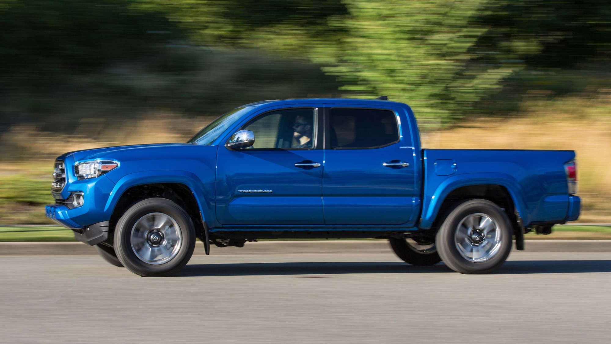 4 X 4x4 Who Is The King Of Mid Size Pickup Off Roading