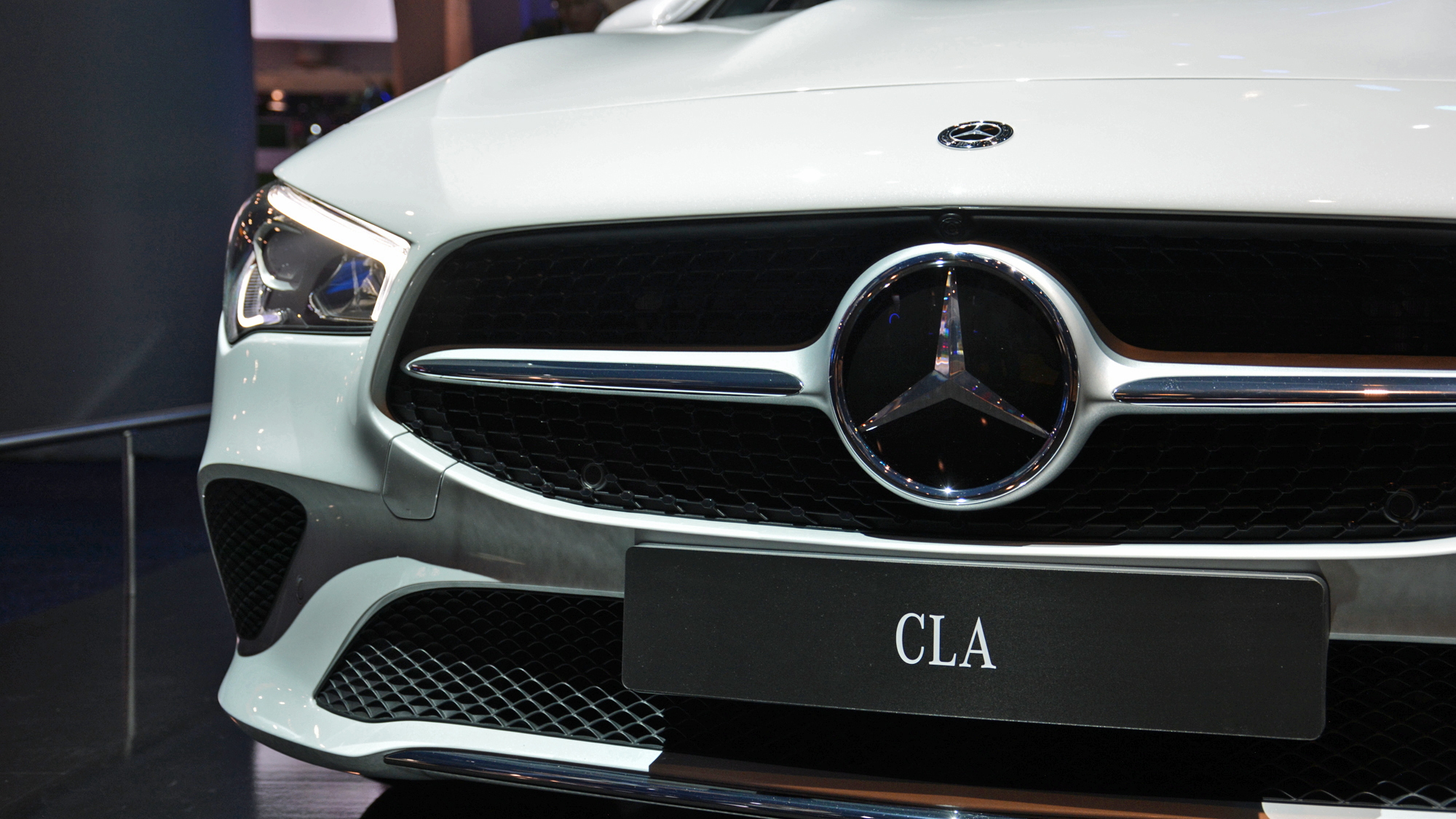 2020 Mercedes-Benz CLA brings its svelte looks to CES