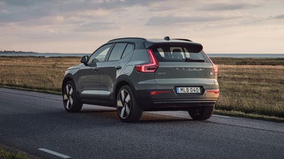 Preview: 2023 Volvo XC40 arrives with new look, fully electrified