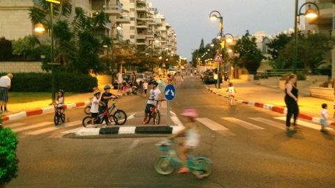 Tel Aviv, Israel, free of traffic during Yom Kippur holiday [photo: Brian of London]