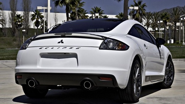 2012 Mitsubishi Eclipse SE marks the end of production for sports car