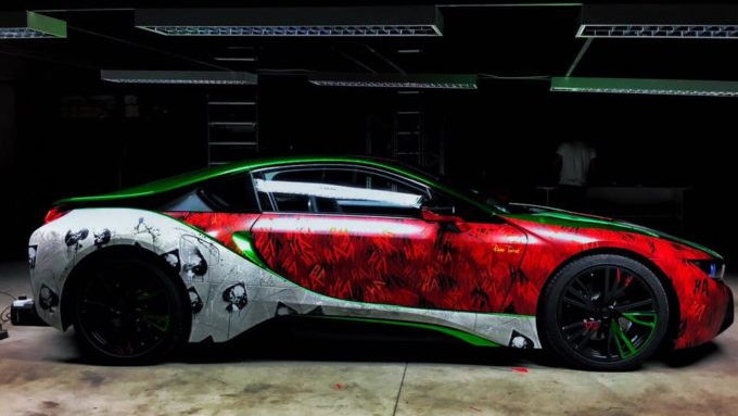 BMW i8 painted by Rene Turrek and inspired by Joker and the Suicide Squad