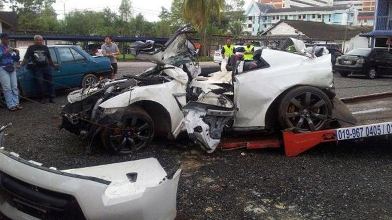 Wreckage of double Nissan GT-R crash in Malaysia - Image courtesy of Wrecked Exotics