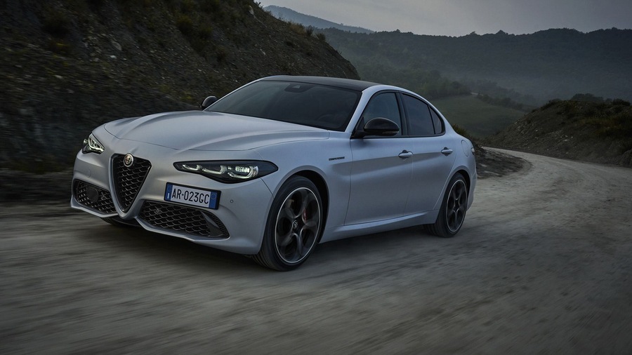 2025 Alfa Romeo Giulia Loses Trim Levels Gains Tributo Italiano Limited Edition 2025 Alfa Romeo Giulia Loses Trim Levels Gains Tributo Italiano Limited Edition