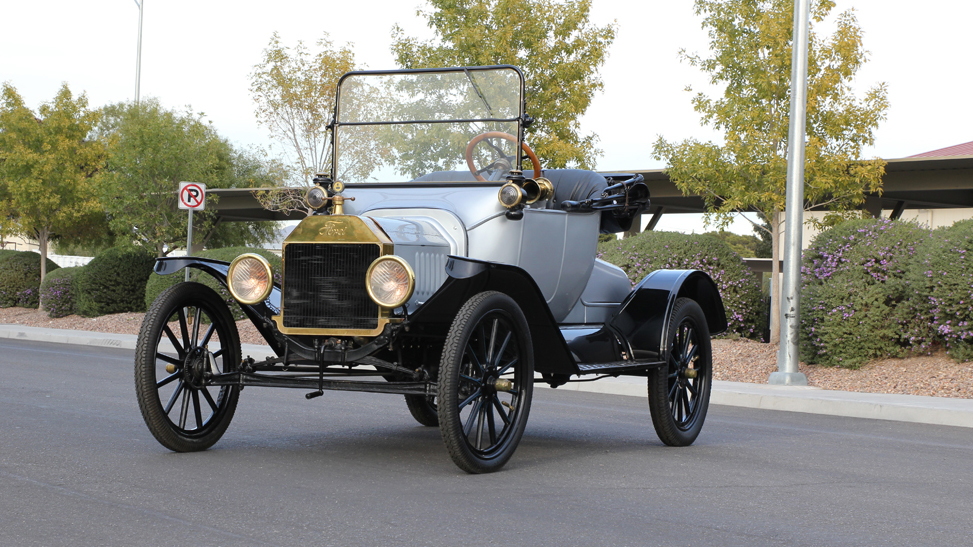 1915 Ford Model T from the Rogers' Classic Car Museum collection