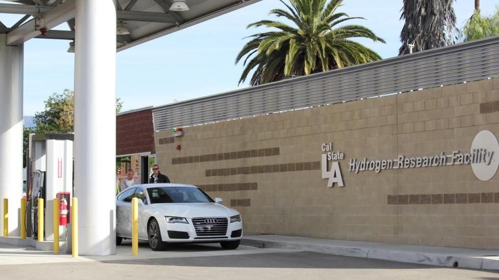 Cal State L.A. Hydrogen Research and Fueling Facility