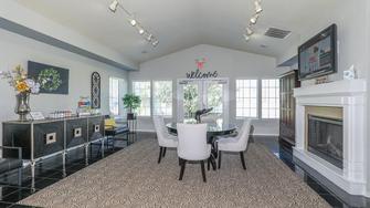 Oakmont Apartment Homes - Catoosa, OK