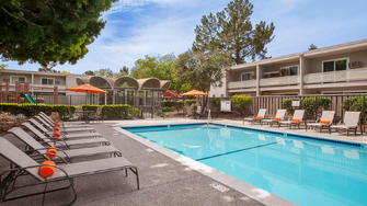 Halford Garden Apartments - Santa Clara, CA