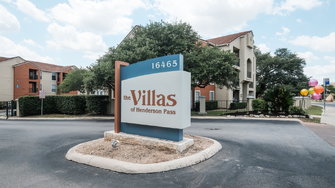 The Villas of Henderson Pass - San Antonio, TX