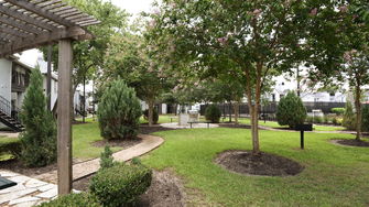 Green Tree Place Apartments - Houston, TX