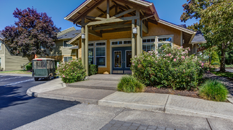 The Commons at Hawthorn Village - Hillsboro, OR