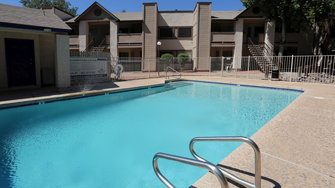 Brook Creek Apartments - Glendale, AZ