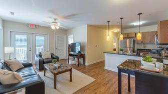 Campus View Apartments - Harrisonburg, VA