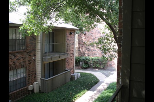 The Manhattan 150 Reviews Dallas Tx Apartments For Rent Image Of The Manhattan Formerly Preston Trace Village Apartments In Dallas Tx
