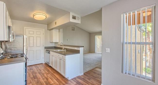 Oasis Sierra Apartments - 83 Reviews | Las Vegas, NV Apartments for