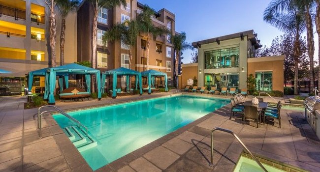 Calypso Apartments and Lofts - 57 Reviews | Irvine, CA Apartments for