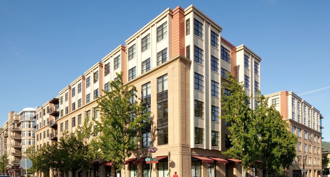 Sitka Apartments - Portland OR