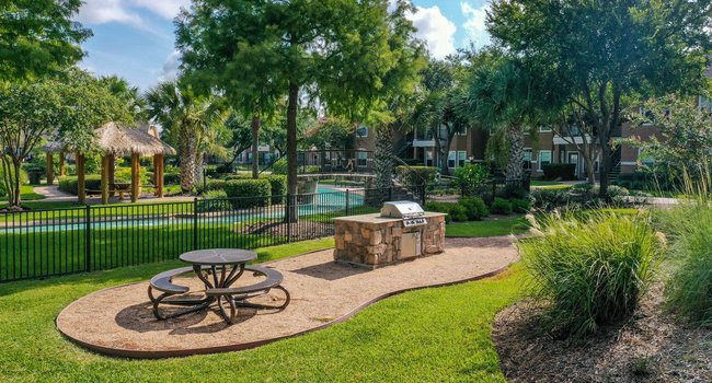 Trails At Rock Creek 227 Reviews Houston Tx Apartments For