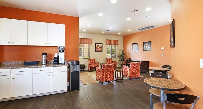 Oasis Sierra Apartments - 83 Reviews | Las Vegas, NV Apartments for