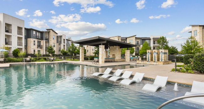Lantower Tech Ridge Reviews - Austin, TX | 14233 The Lakes Blvd. | 87 ...