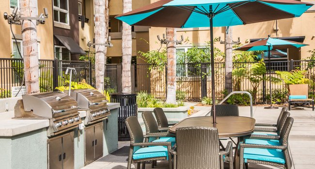 Calypso Apartments and Lofts - 57 Reviews | Irvine, CA Apartments for