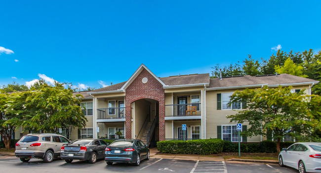 Oconee Springs Apartments - Gainesville GA