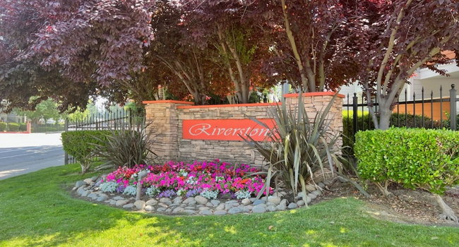 Riverstone Apartments - Sacramento CA