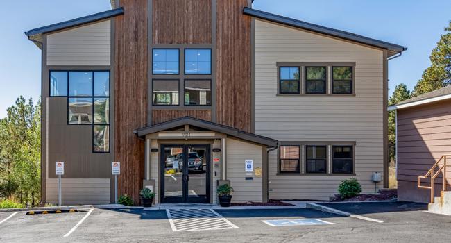 Commons at Sawmill Reviews - Flagstaff, AZ | 901 South O'leary Street - The Commons At Sawmill Flagstaff Arizona
