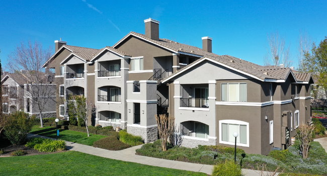 Trovas Apartments - Sacramento CA