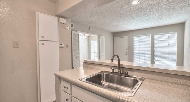 French Place Apartments 105 Reviews San Antonio Tx Image Of French Place Apartments In San Antonio Tx