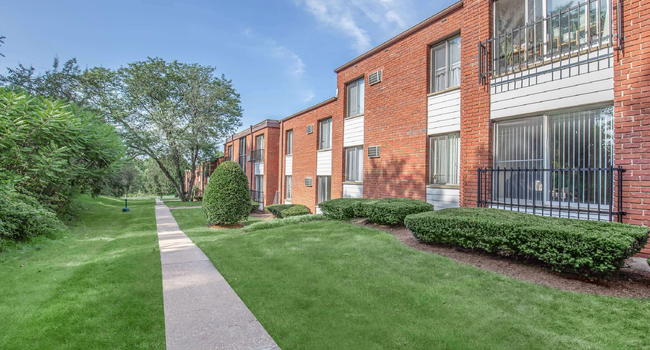 Forest Park Apartments - Rocky Hill CT