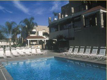 Avalon Woodland Hills 167 Reviews Ca Apartments Image Of Avalon Woodland Hills In Ca