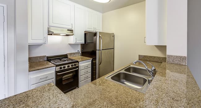 Crystal View 107 Reviews Garden Grove Ca Apartments For Rent