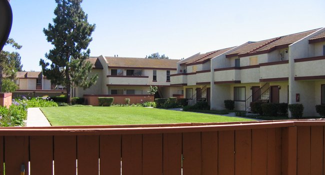 Villa Camarillo I and II - 148 Reviews | Camarillo, CA Apartments for