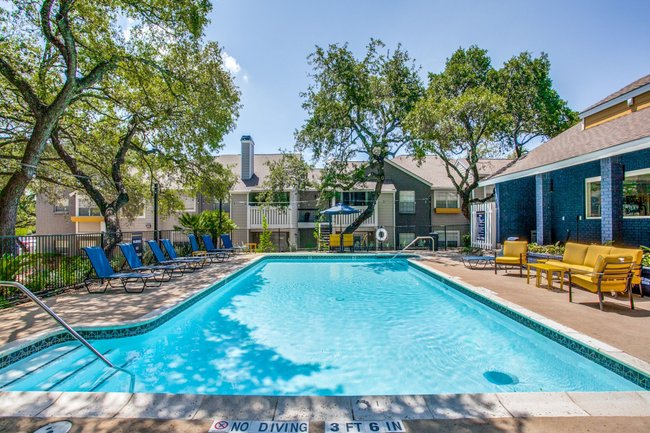 The Joseph at Huebner - 139 Reviews | San Antonio, TX Apartments for