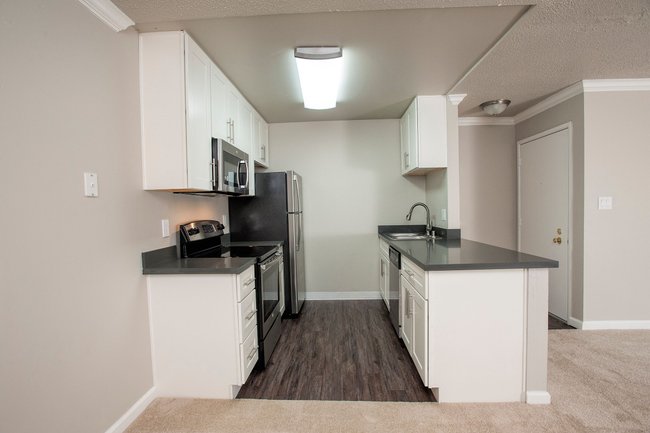 Ballena Village Apartments 111 Reviews Alameda Ca Manager Uploaded Photo Of Ballena Village Apartments In Alameda Ca