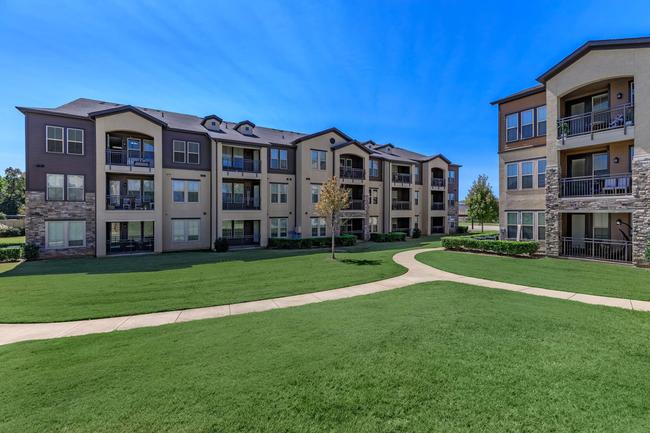 Paladin Apartments - 18 Reviews | Longview, TX Apartments for Rent