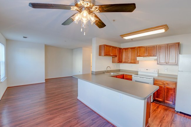 Riverwoods at Towne Square | Woodbridge, VA Apartments for Rent