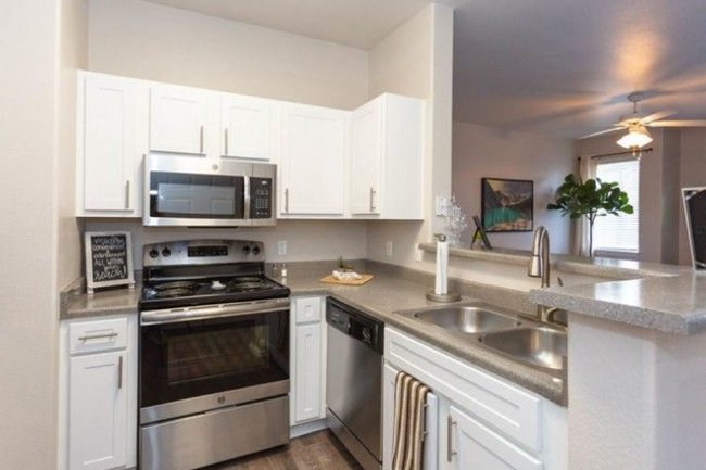 Pinnacle Mountain View 106 Reviews Clearfield Ut Apartments