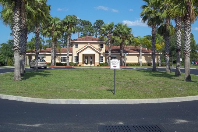 Pelican Isles Apartments - 15 Reviews | Sebastian, FL Apartments for